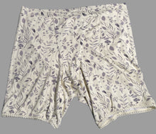 Load image into Gallery viewer, JOIN THE SHORTIE LEGGING TREND - LEARN TO SEW YOUR OWN!