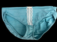 Load image into Gallery viewer, SMOOTHIE PANTIE PATTERN - free shipping within Canada