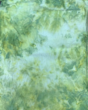 Load image into Gallery viewer, ICE OR SNOW DYEING FABRIC - EBOOKLET OF HOW TO DO THIS.