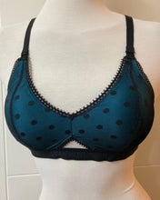 Load image into Gallery viewer, Let's learn to make a BRALETTE.