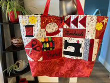 Load image into Gallery viewer, MACHINE EMBROIDERY SEW-ALONG: APPLIQUE in-the-hoop SEWING TOTE BAG CLASS