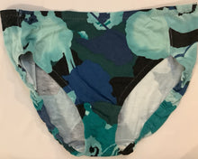 Load image into Gallery viewer, SMOOTHIE PANTIE PATTERN - free shipping within Canada