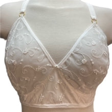 Load image into Gallery viewer, WIRELESS BRA KIT - INCLUDES SHIPPING ANYWHERE IN NORTH AMERICA

