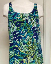 Load image into Gallery viewer, LEARN TO SEW AN EASY SUMMER DRESS WITH KNIT FABRIC
