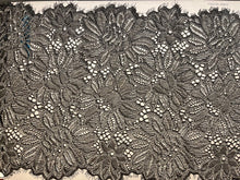Load image into Gallery viewer, STRETCH LACE WITH SCALLOP EDGING
